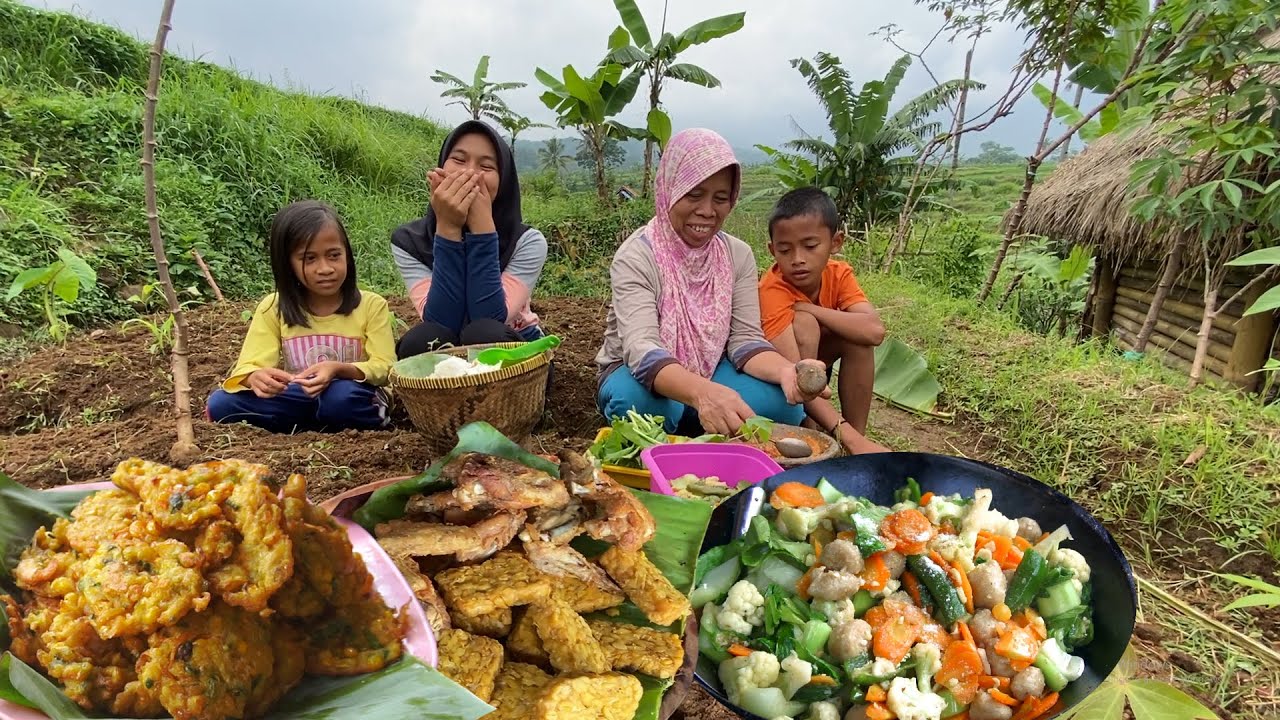 Capcay Bakwan Jagung, Rujak Kangkung Sambal Terasi Ikan Asin