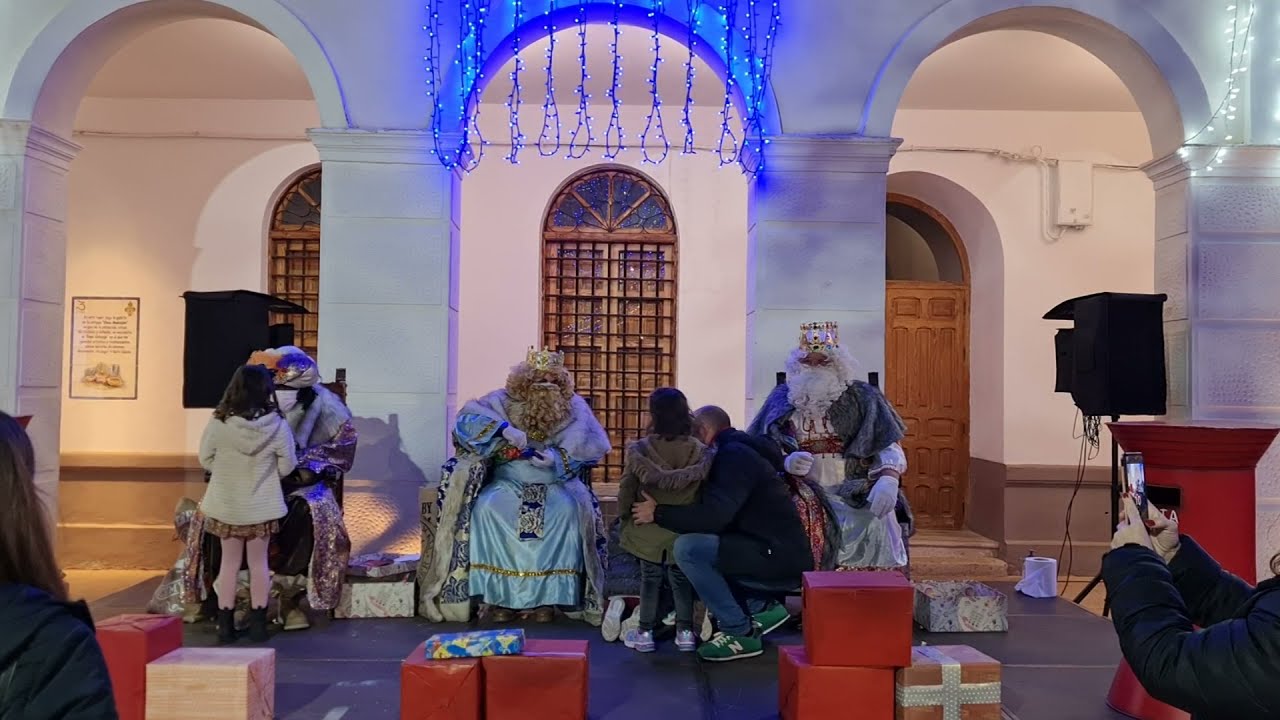 Entrega de cartas y visita de los Reyes Magos Navidad 2021-2022 Manzanares