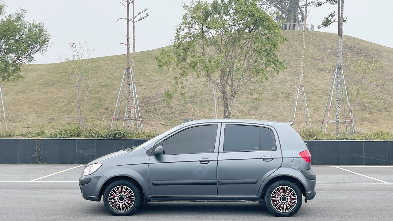 Đẹp xuất sắc Huyndai Getz 2009 đăng kí 2010 MT độ Full đồ chơi cực chất luôn . Lh 0976418156.