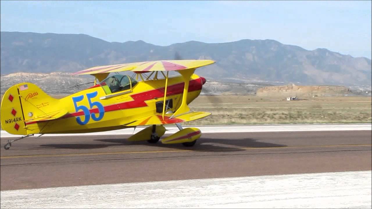 Pitts Take Off and Landing
