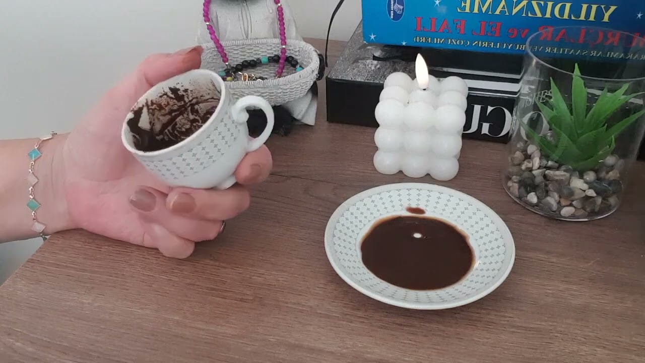 AKREP BURCU KURTULUŞ B&Uuml;Y&Uuml;K ZİRVE SENİN KAHVE FALI