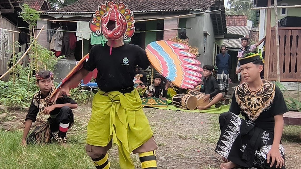 Tari tribakti sawungalit #jaranan cilik Tamansuruh