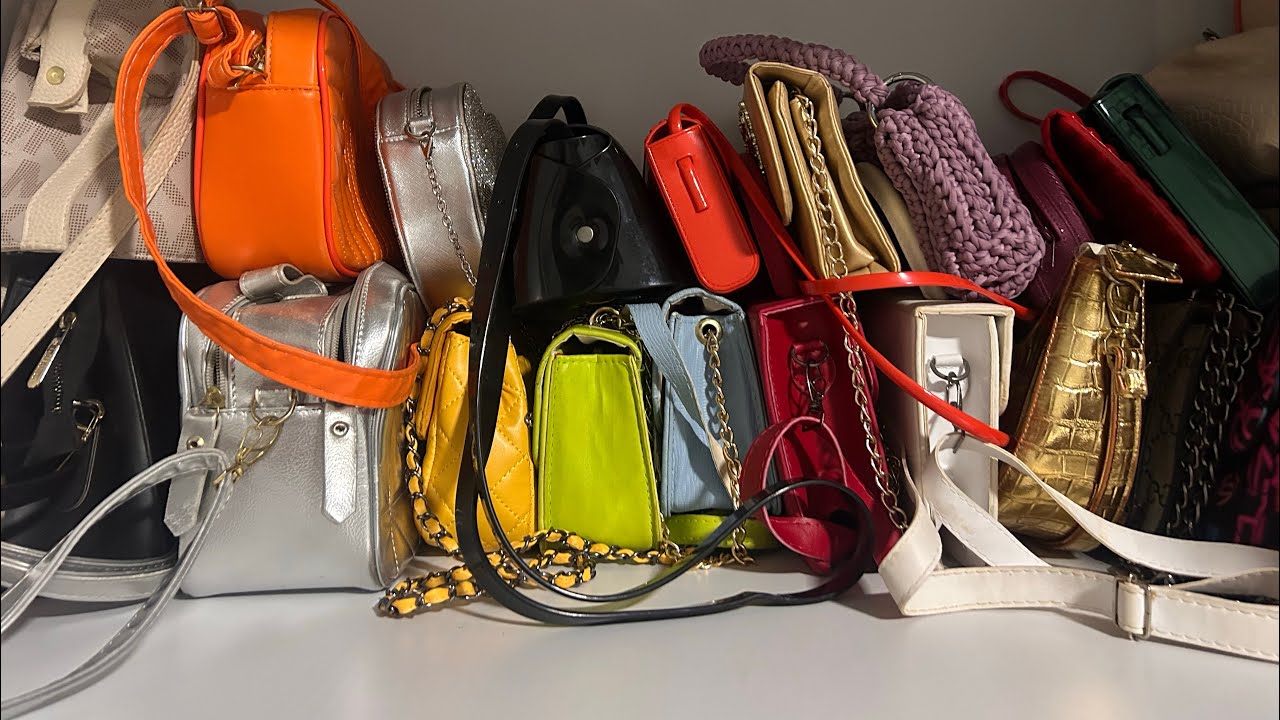 Asmr caseiro : mostrando minhas 35 bolsas 👛
