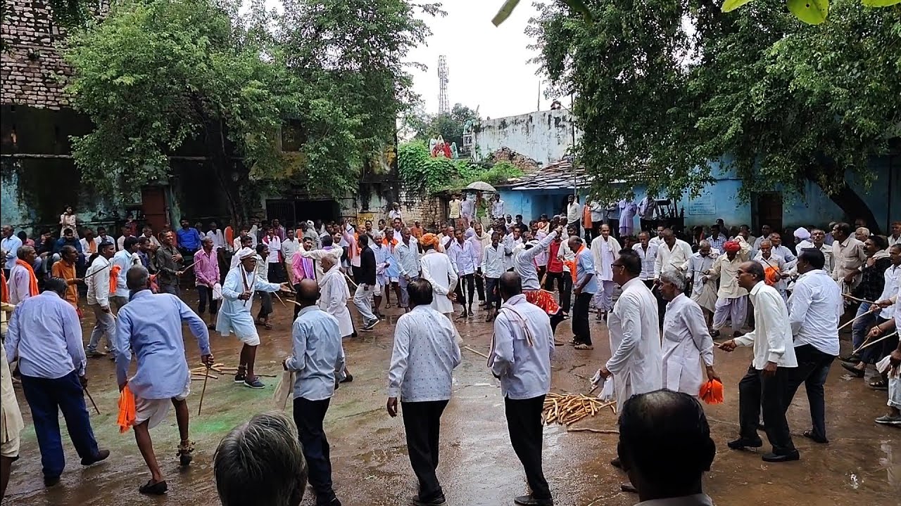 Official_hindu_aj is live dhikwani gav me vishal lehngi program 