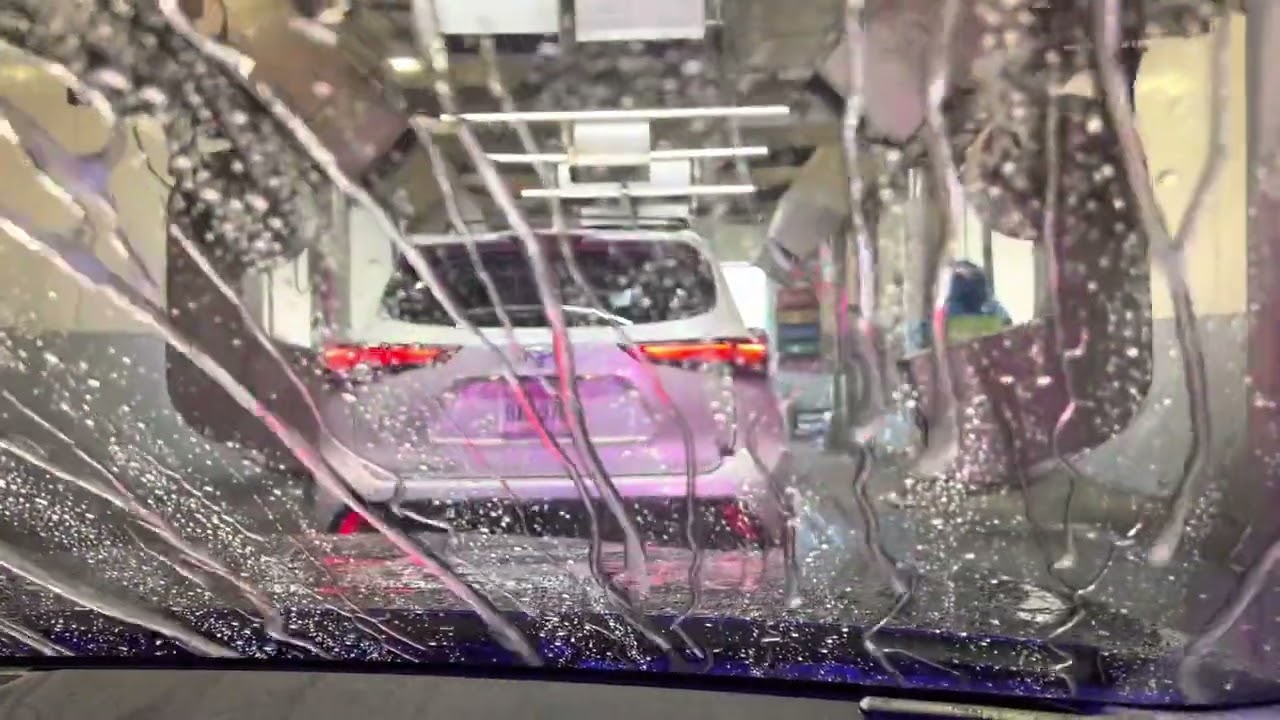 Mike&rsquo;s Car Wash - Lebanon, OH getting honked out!