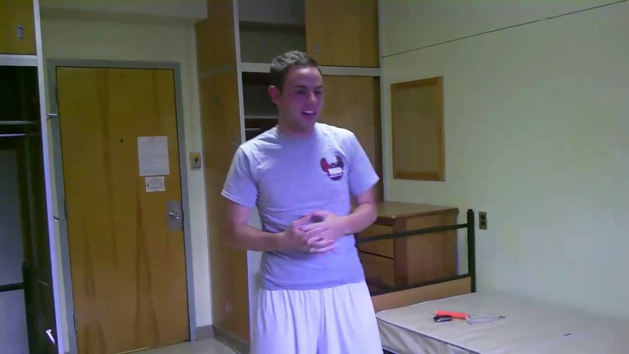 IUP 360º: Isaac: Residence Hall Tour (Season 2 Ep. 9)