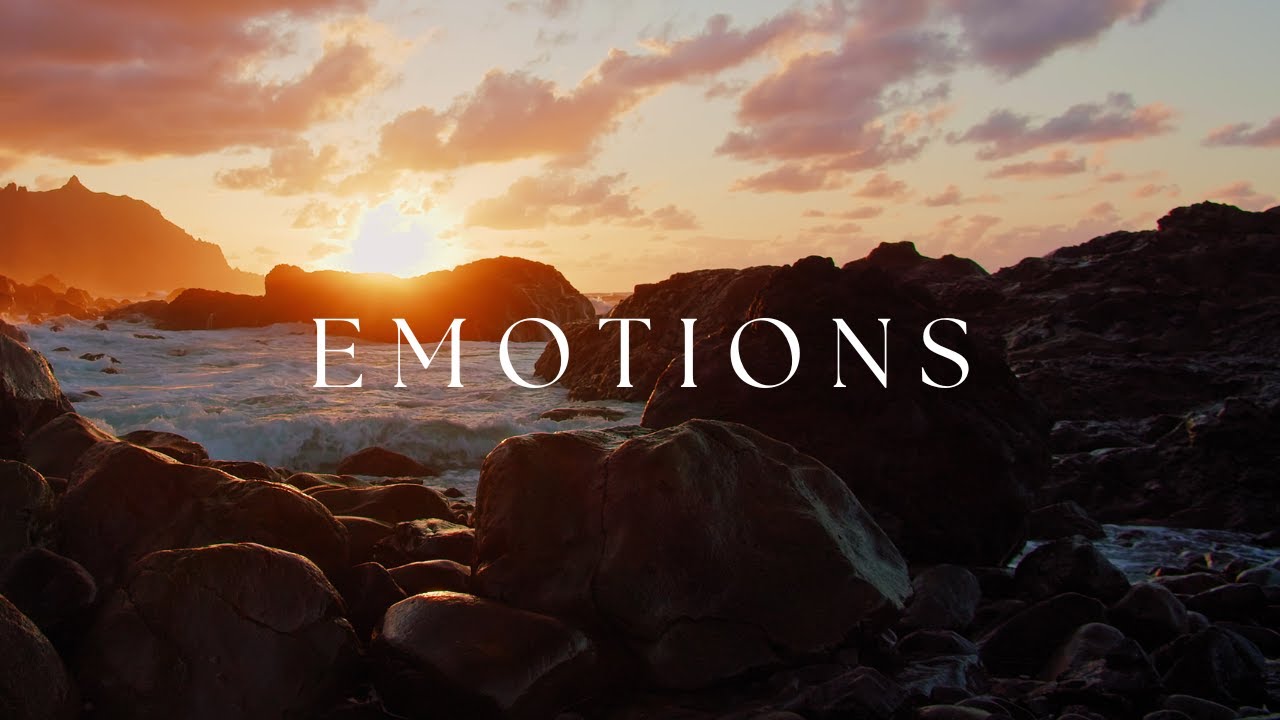 Ocean Waves and Guitar Music for Tranquil Moments