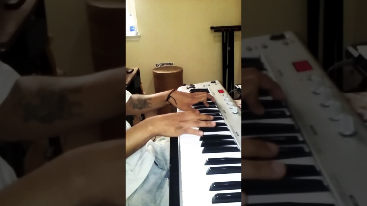 Ozuna ft Wisin escapate conmigo(piano)