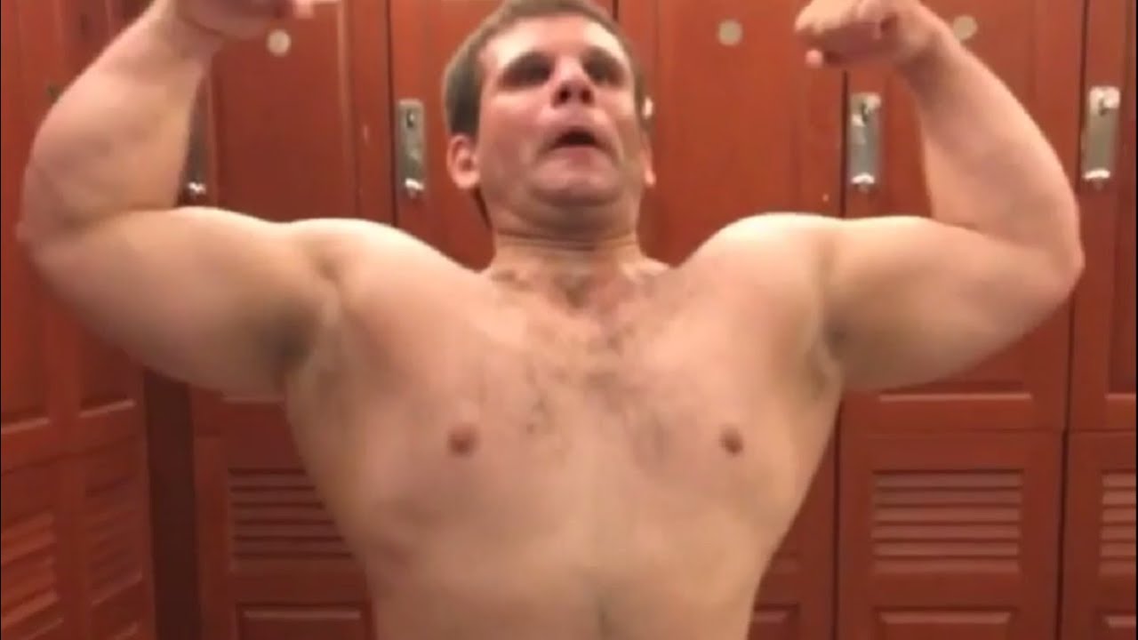Jason Genova delusional posing and leg workout