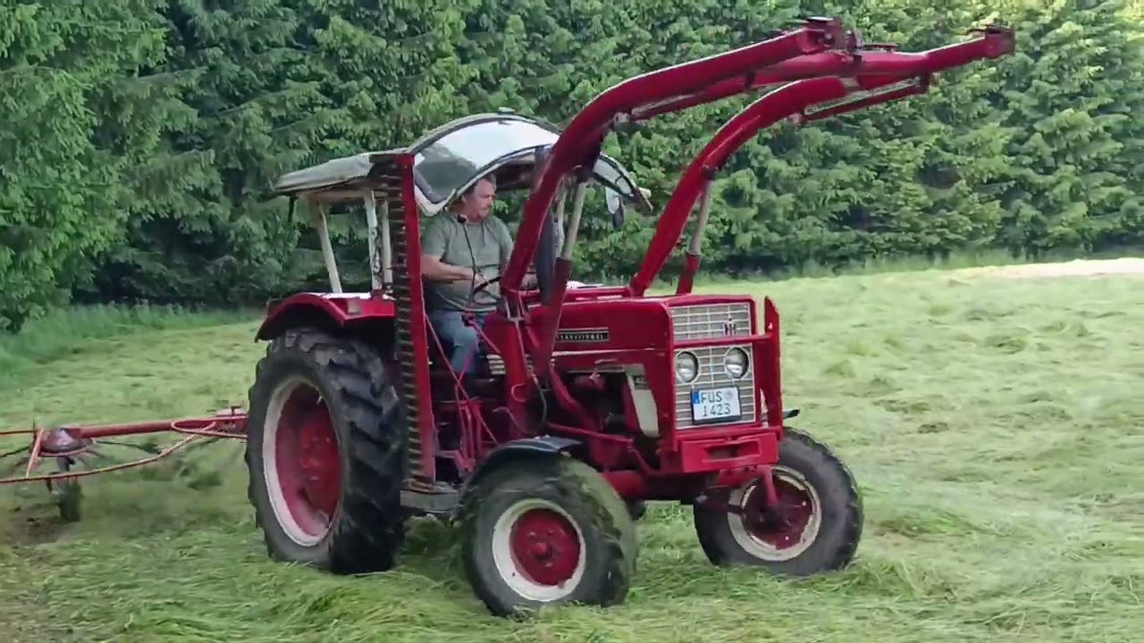 Heuernte mit IHC 423 und alter Technik