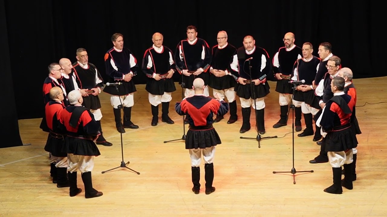 Su bolu e s'astore - Coro su nugoresu - Teatro del Carmine a Tempio 
