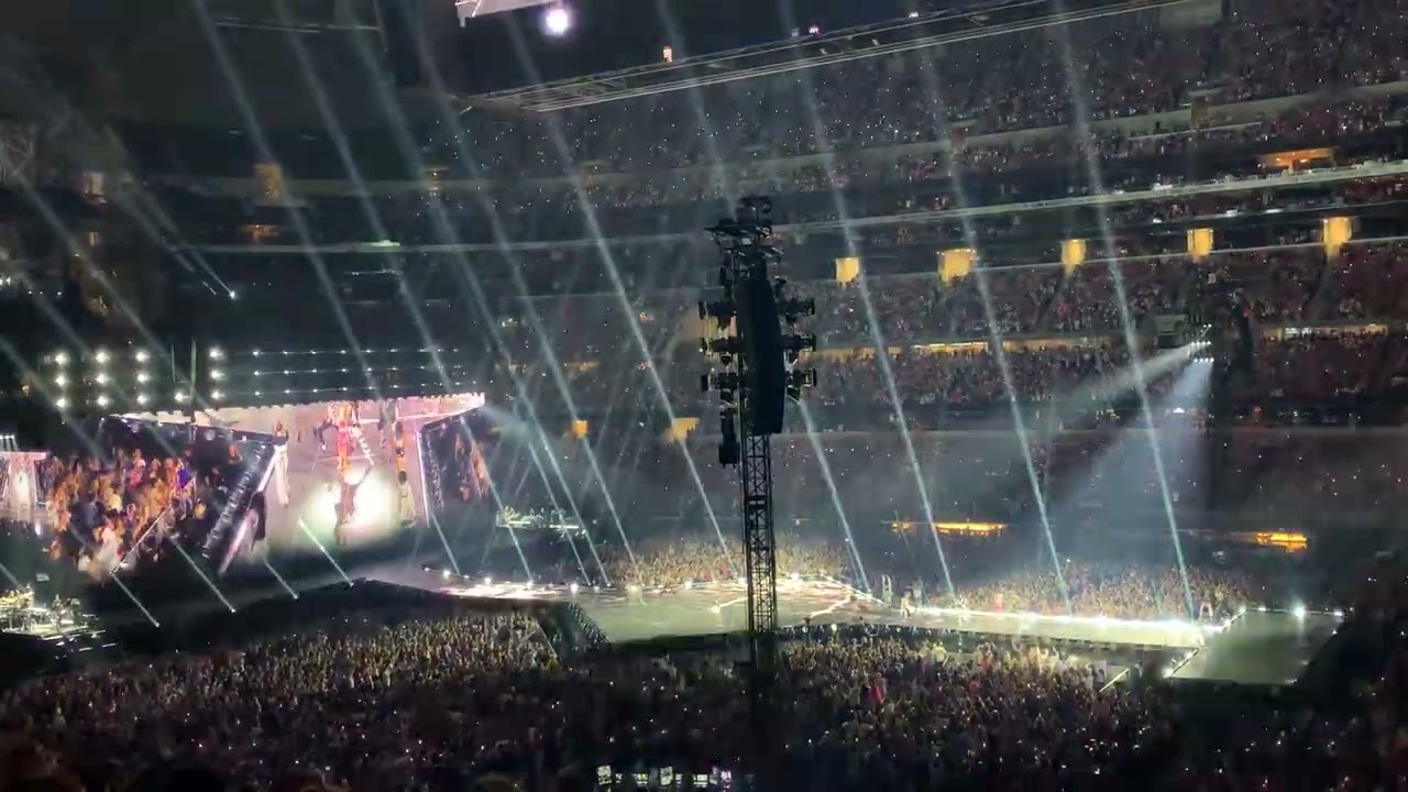 Taylor Swift - Style