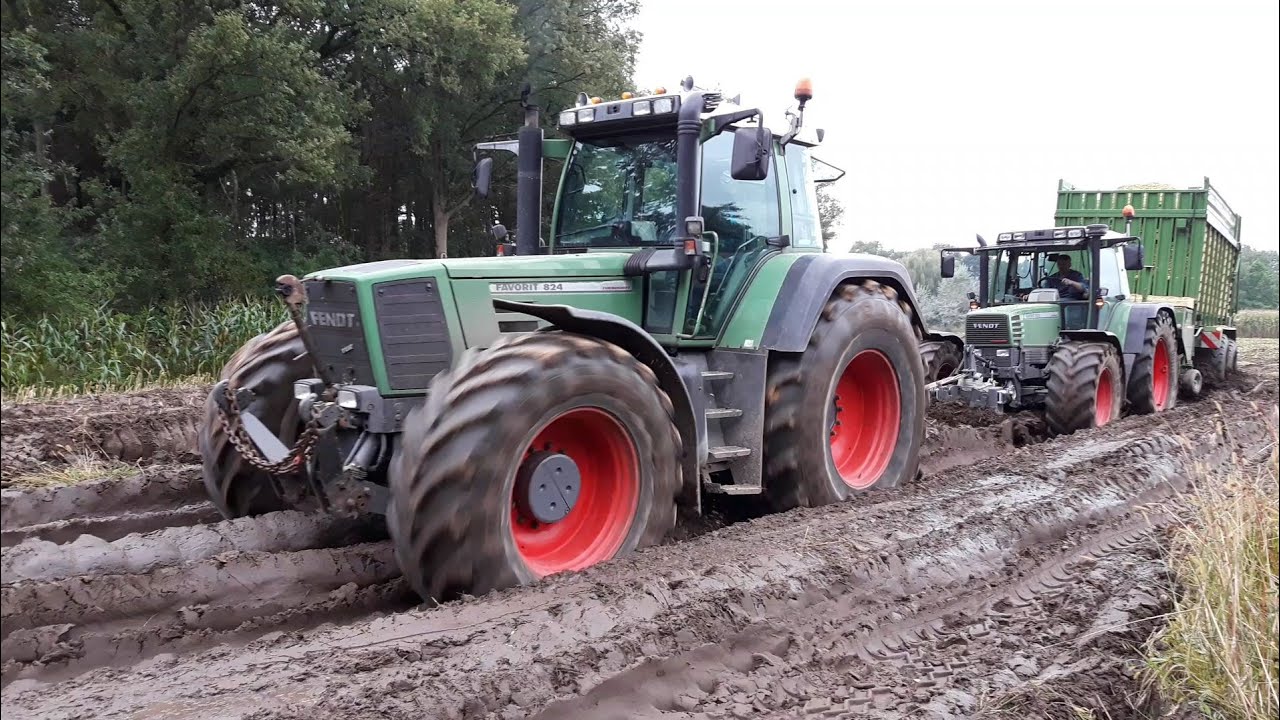 Hakselen/modderen-John Deere 6750-6 × Fendt-Veenhuis-Schuitemaker-Beco-Krone-loonbedrijf Molenaar