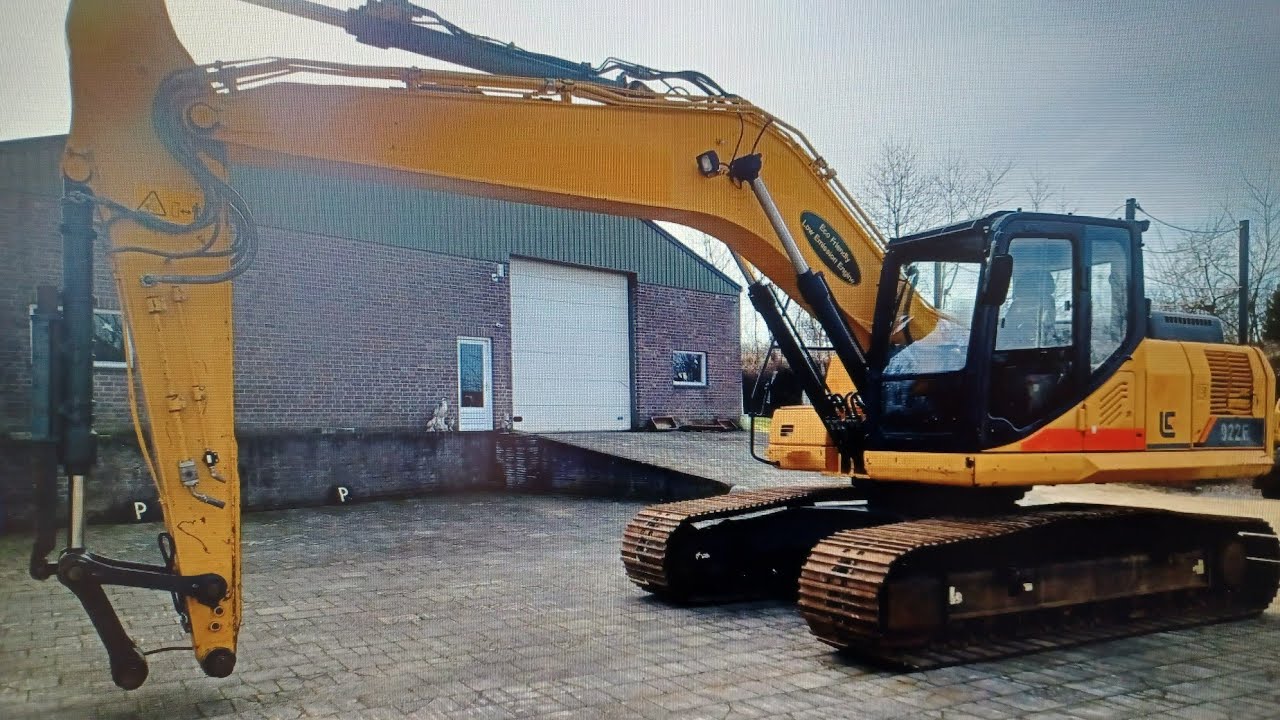 Liugong CLG 922E year 2017 for sale @ www.hoppenermachinery.com 