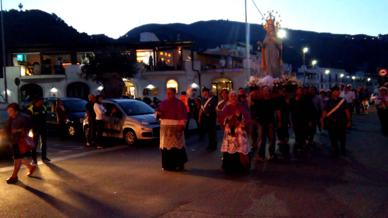 Arrivo della statua della Madonna del Terzito nelle parrocchie di Portosalvo e S. Pietro a Lipari
