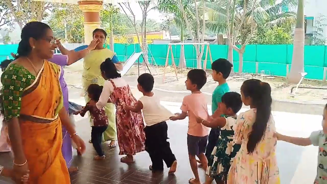 Happy Kidz Smile Friday #funlearningactivities #curiosity #entertainment #physicaleducation#joyful
