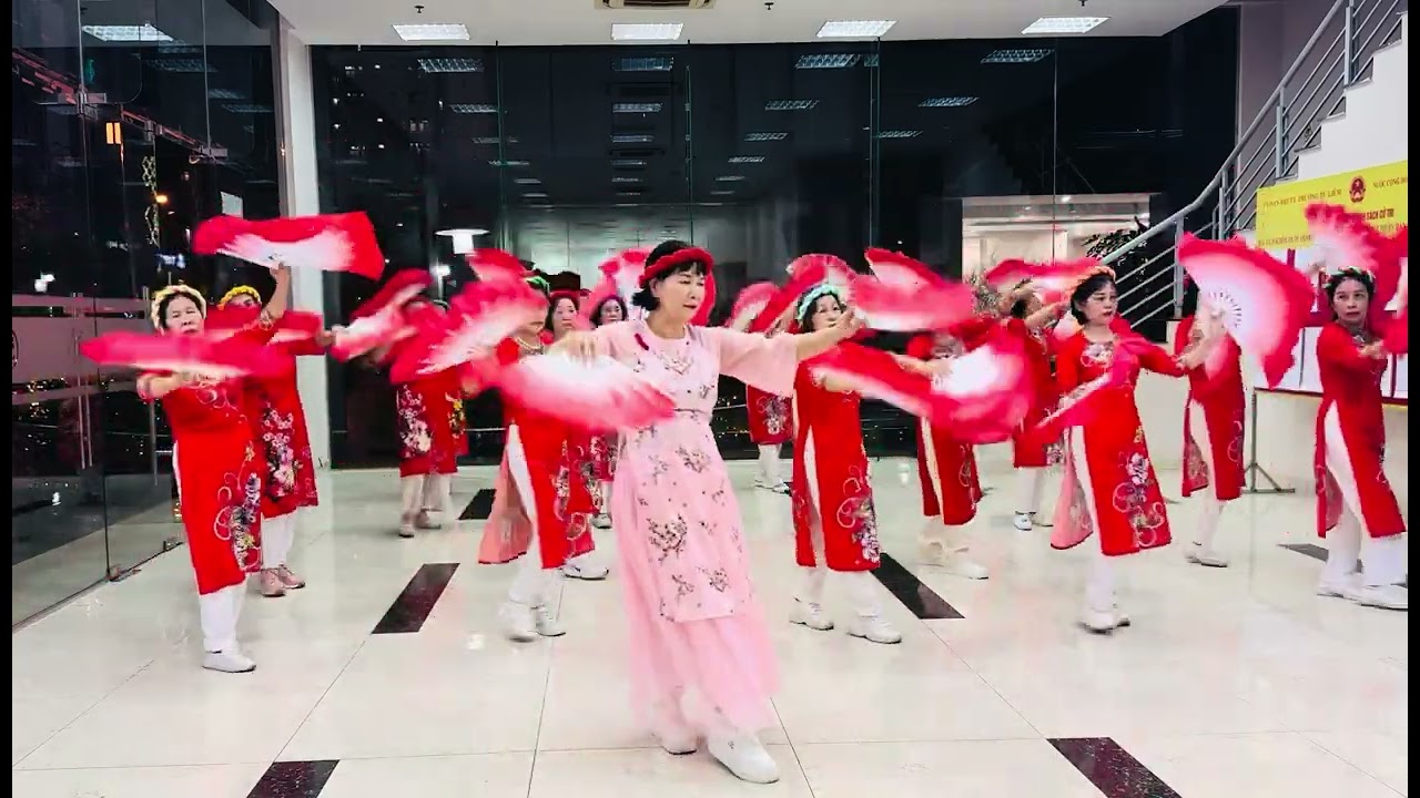 Vẻ Vang Phụ Nữ Việt Nam  Dân Vũ HDMon
