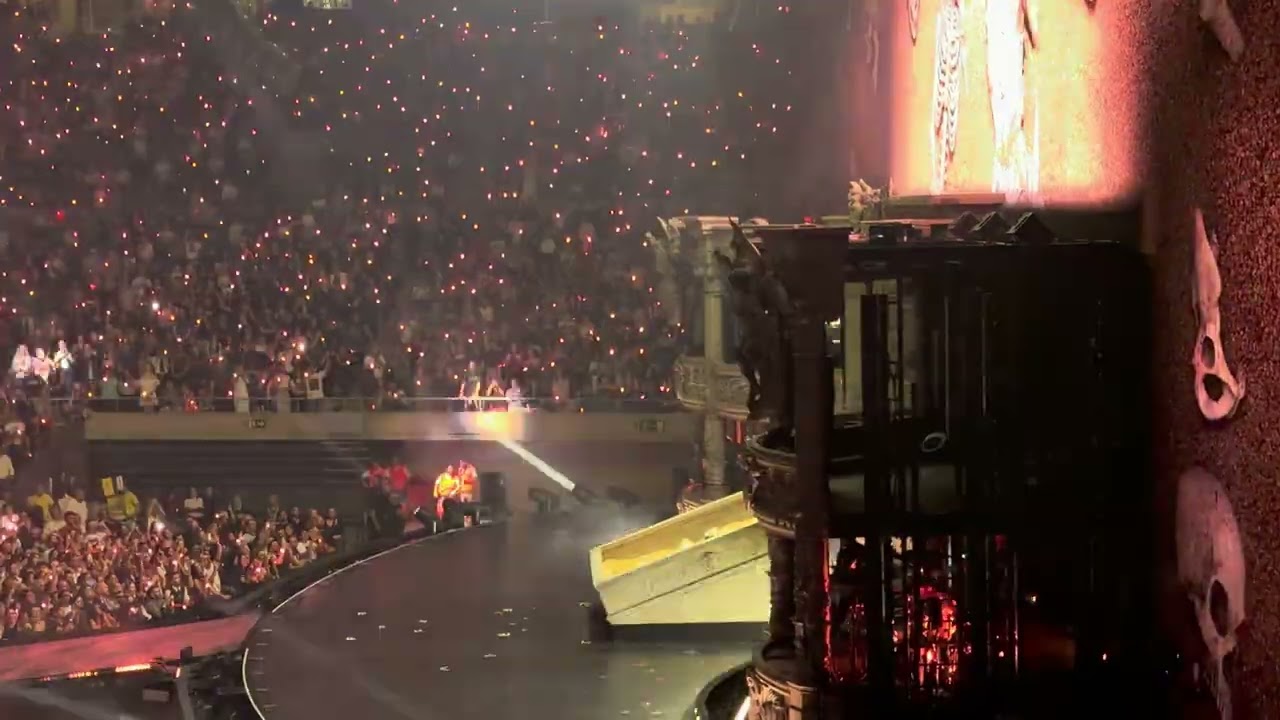 Lady GaGa- Perfect Celebrity - Live In Barcelona- 28/10/25