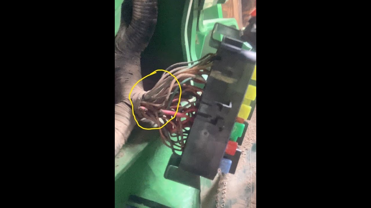 2012 John Deere 5055E - Won't start.  No dash lights or instruments.  Battery good.  PROBLEM SOLVED!