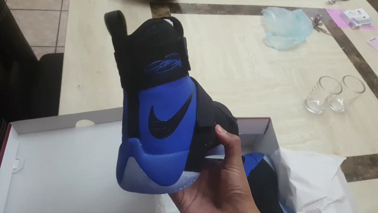Lebron Soldier 10 SFG unboxing negro/azul