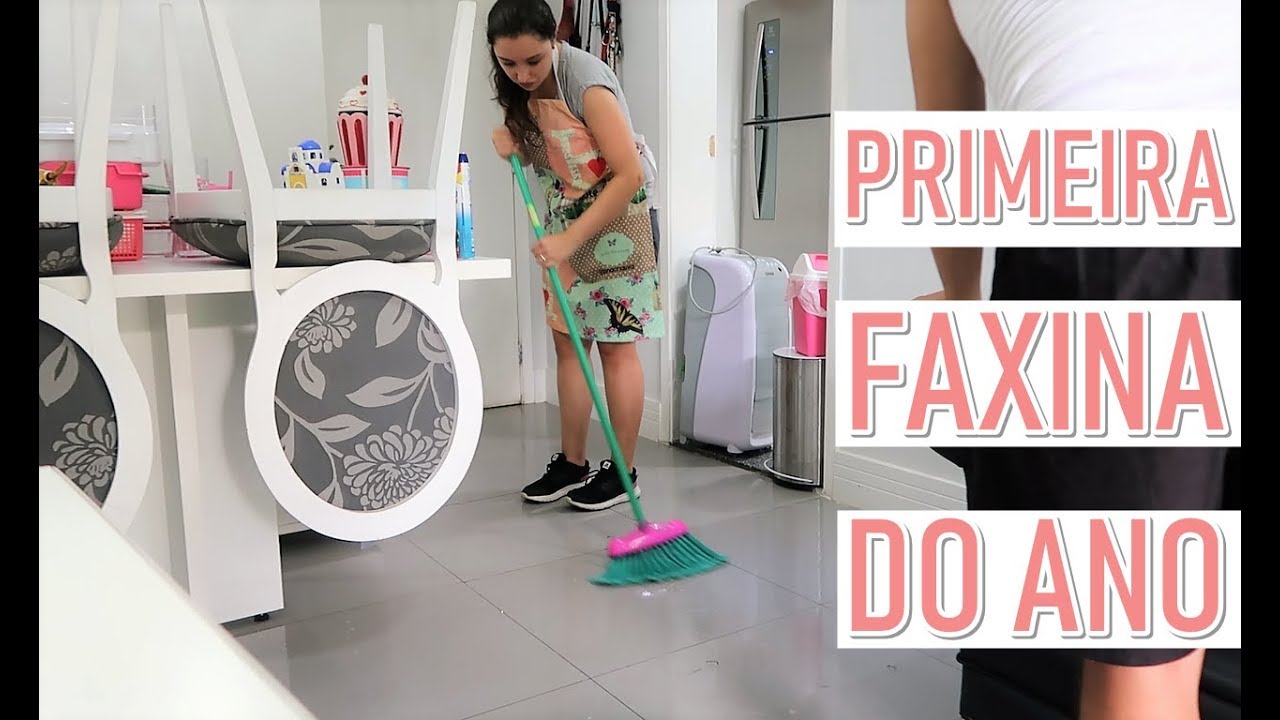 PRIMEIRA FAXINA DO ANO - Natália Hollup