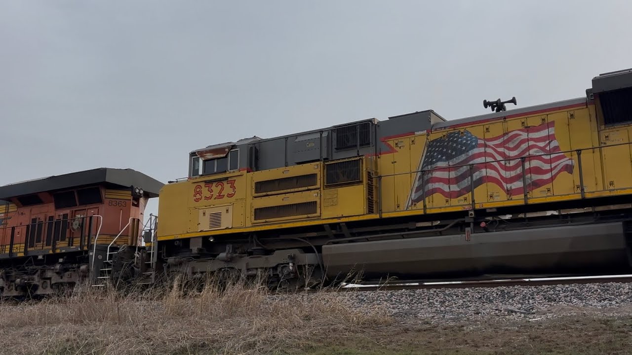 BNSF 8363, UP 8323 - Carrollton, TX (January 17, 2026) #bnsf #unionpacific 