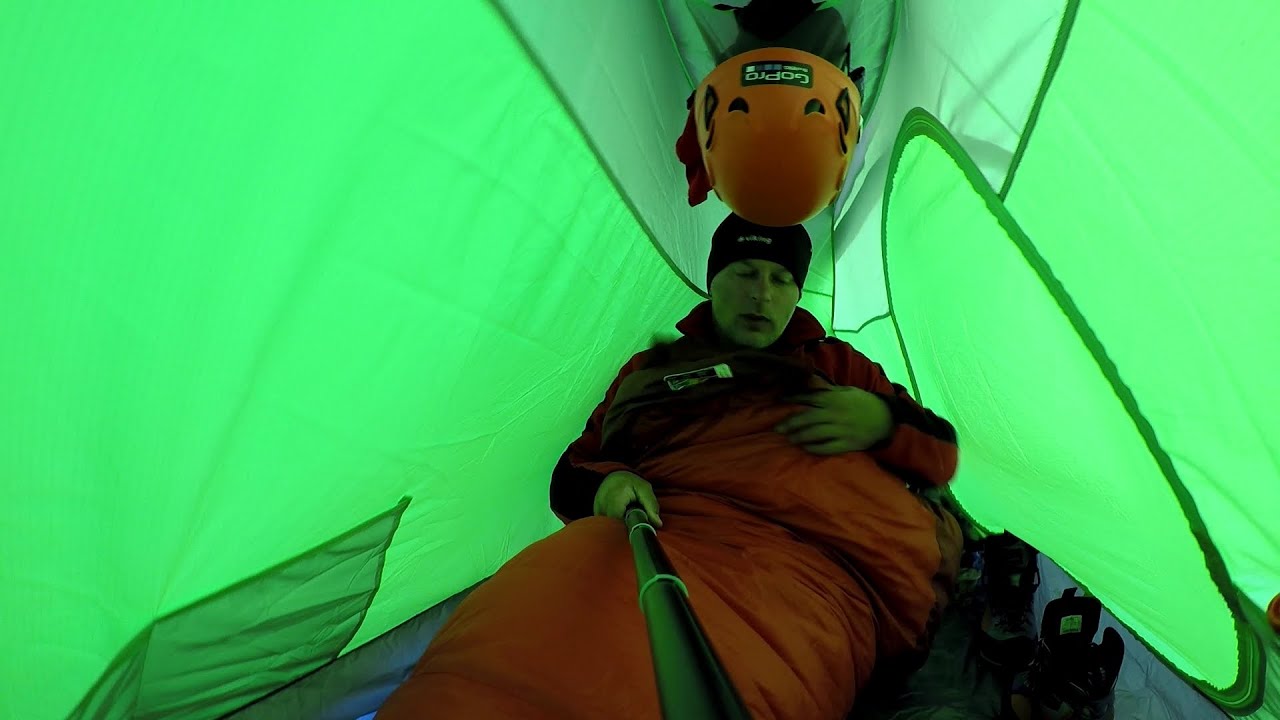 Mont Blanc / schron ratunkowy Vallot / biwak po Tete Rousse / zach&oacute;d słońca