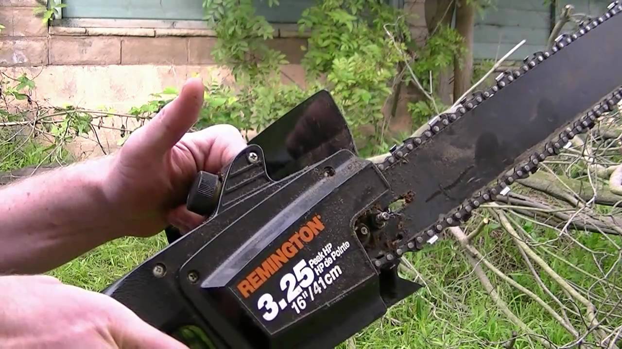 How To Use An Electric Chainsaw