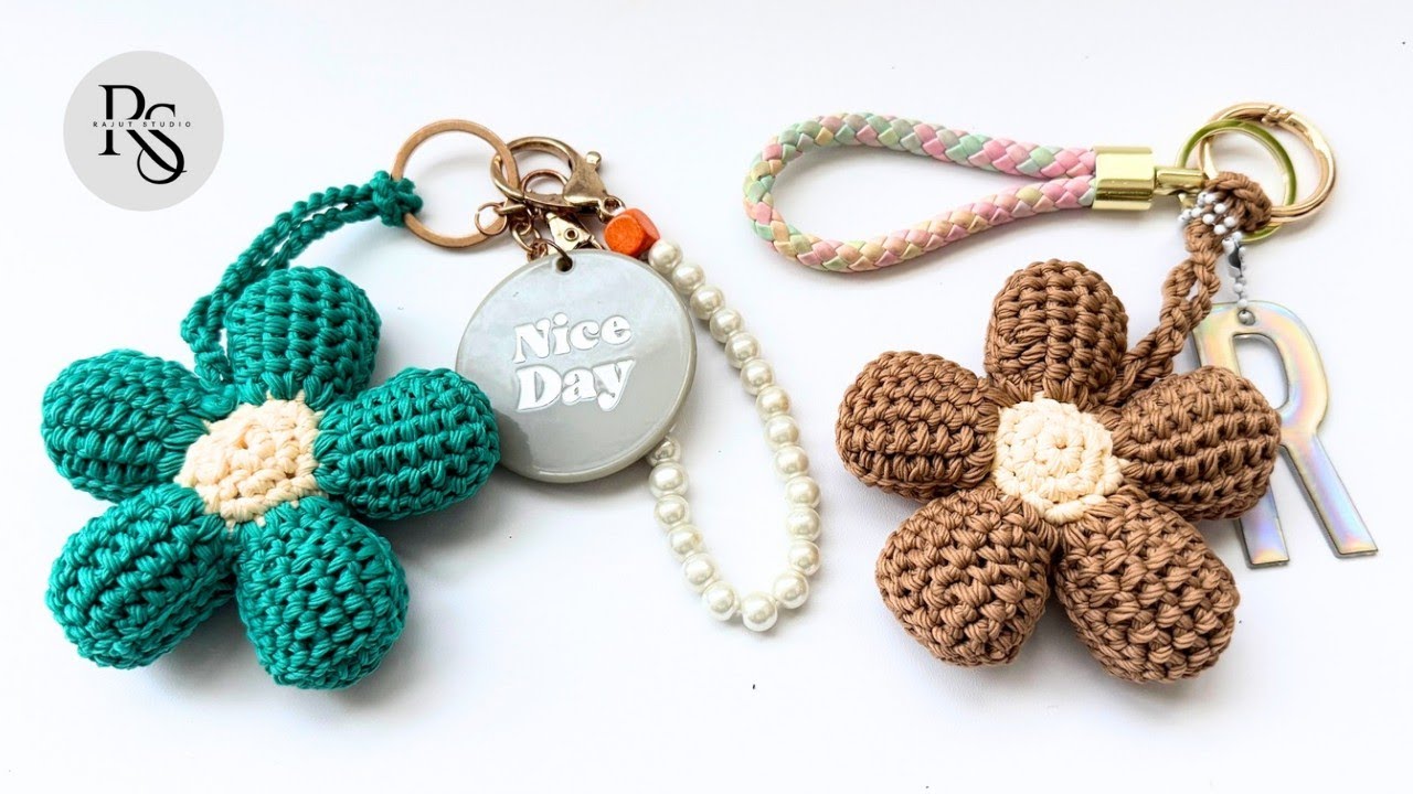 Tutorial Bag Charm Crochet Flower | Cara Merajut Gantungan Tas Bunga Cantik untuk Pemula