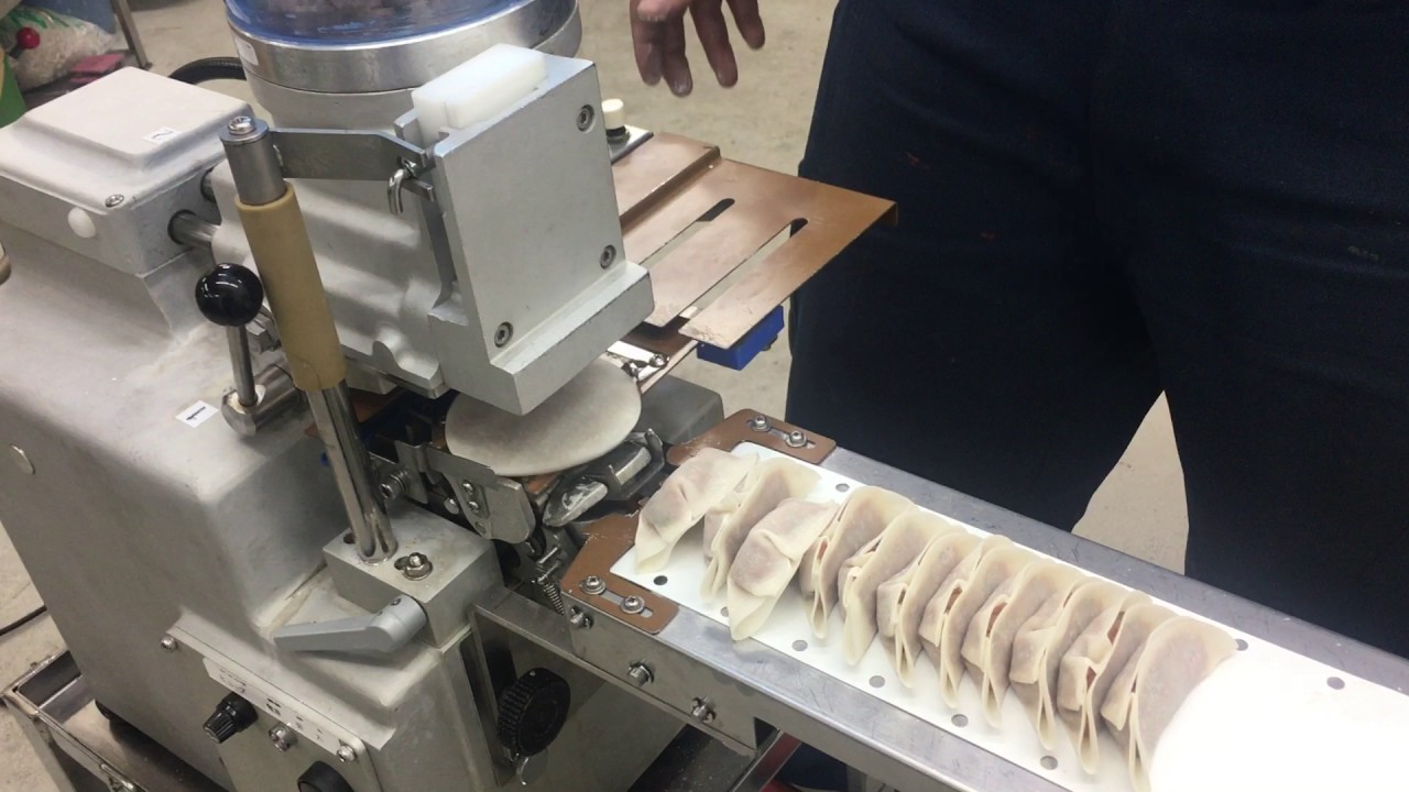 東亜工業  小型餃子製造機  MA-G-1030　試運転中　GYOZA Machine