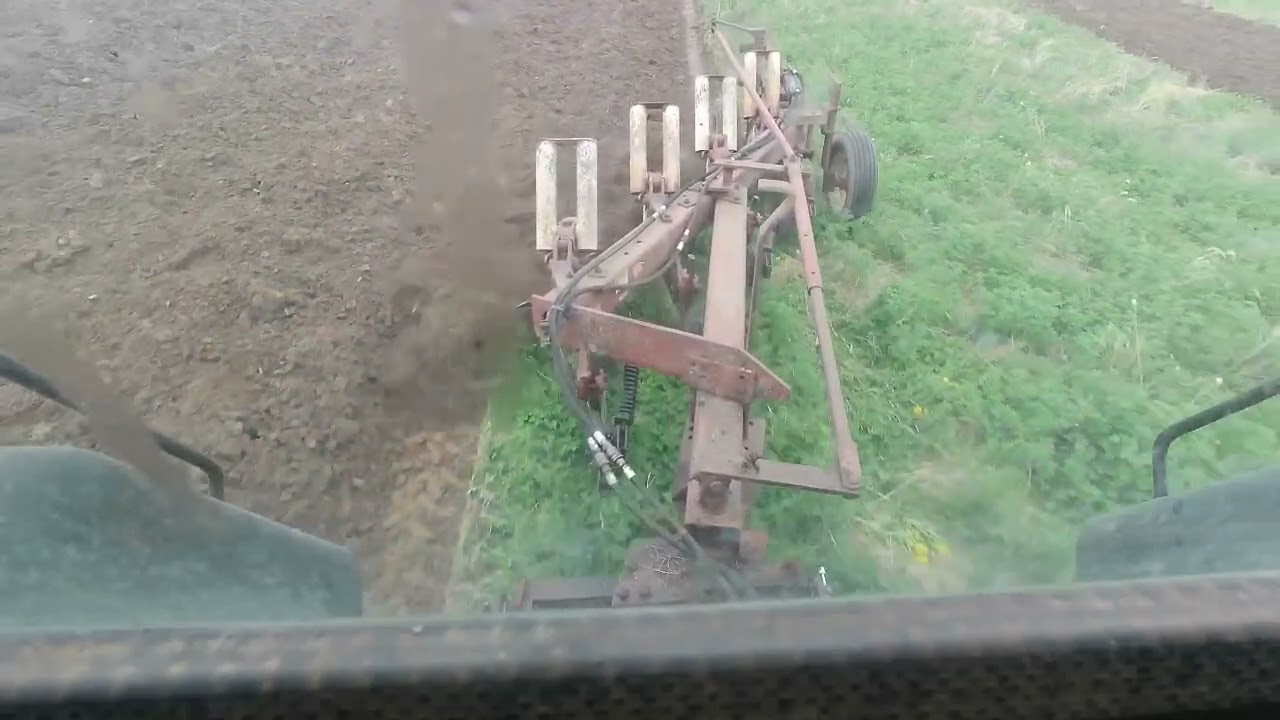 Tillage 2022! IH 1486 & 710 Plow. And a Revolting Development