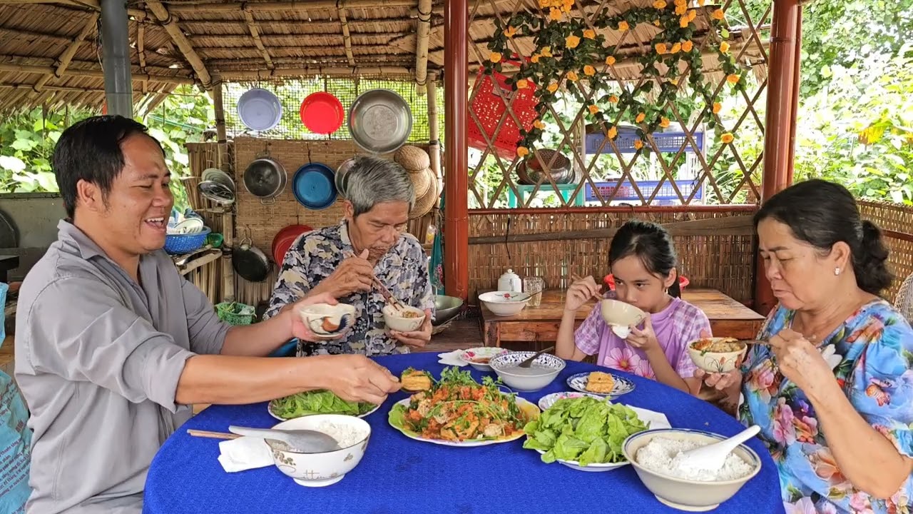 KHÔNG BIẾT ĐẶT TIÊU ĐỀ GÌ CHO NGÀY HÔM NAY VỚI MÓN THỊT DỒN ĐẬU HỦ SỐT CÀ CHUA