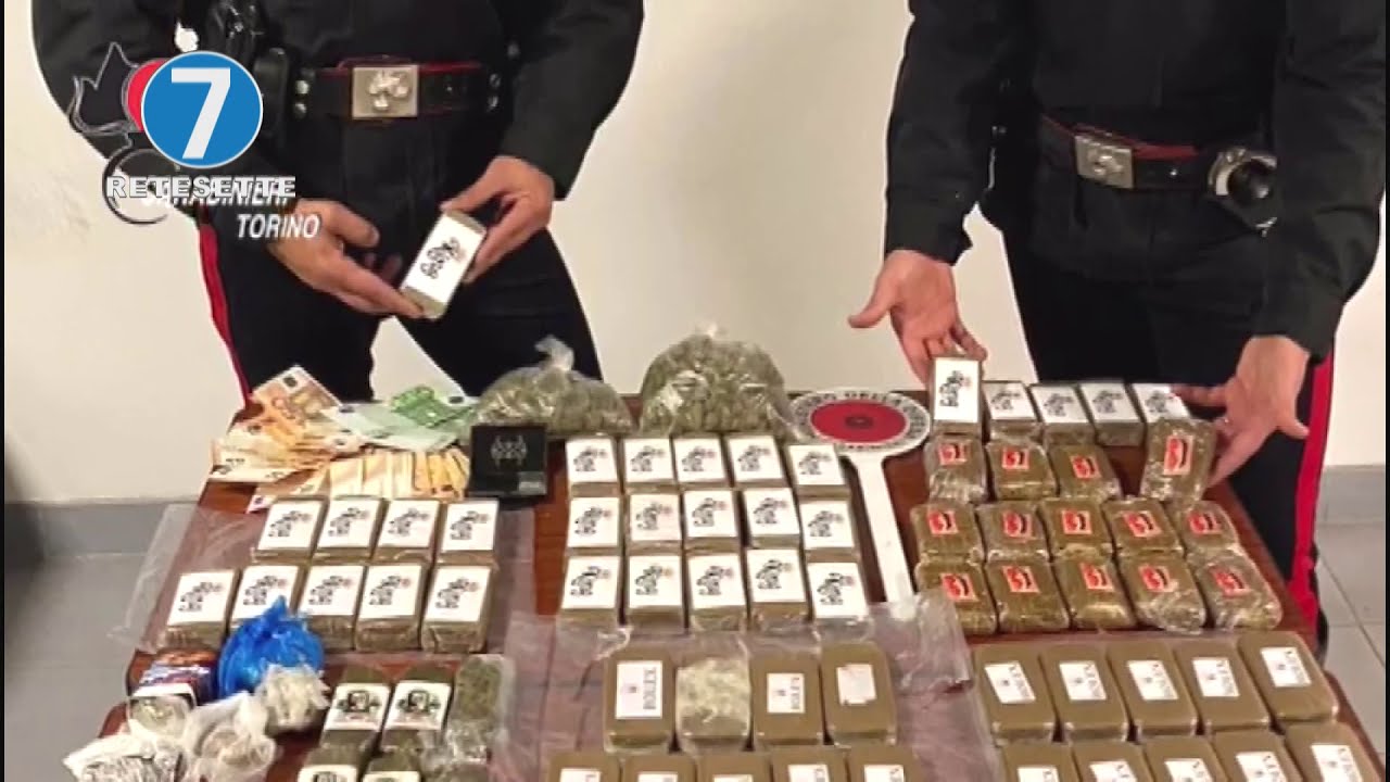 DROGA. TRADITO DALL'ODORE DELL' HASHISH, ARRESTATO 59ENNE