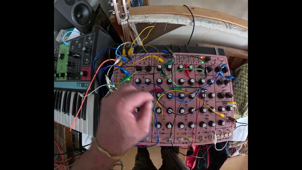 Pulsar 23 tearing bass and other screams...