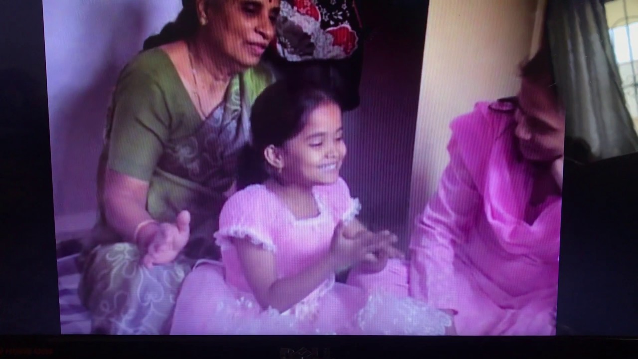 5 yr old Sharayu sings Piya Tose Naina Lage Re