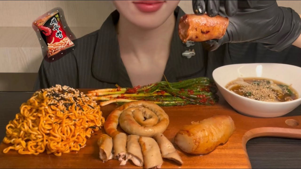 통대창 먹방 첫 도전! 곱창에 붉닭, 파김치까지! | Large Intestines(Daechang) Mukbang ASMR (🐱특별출연)