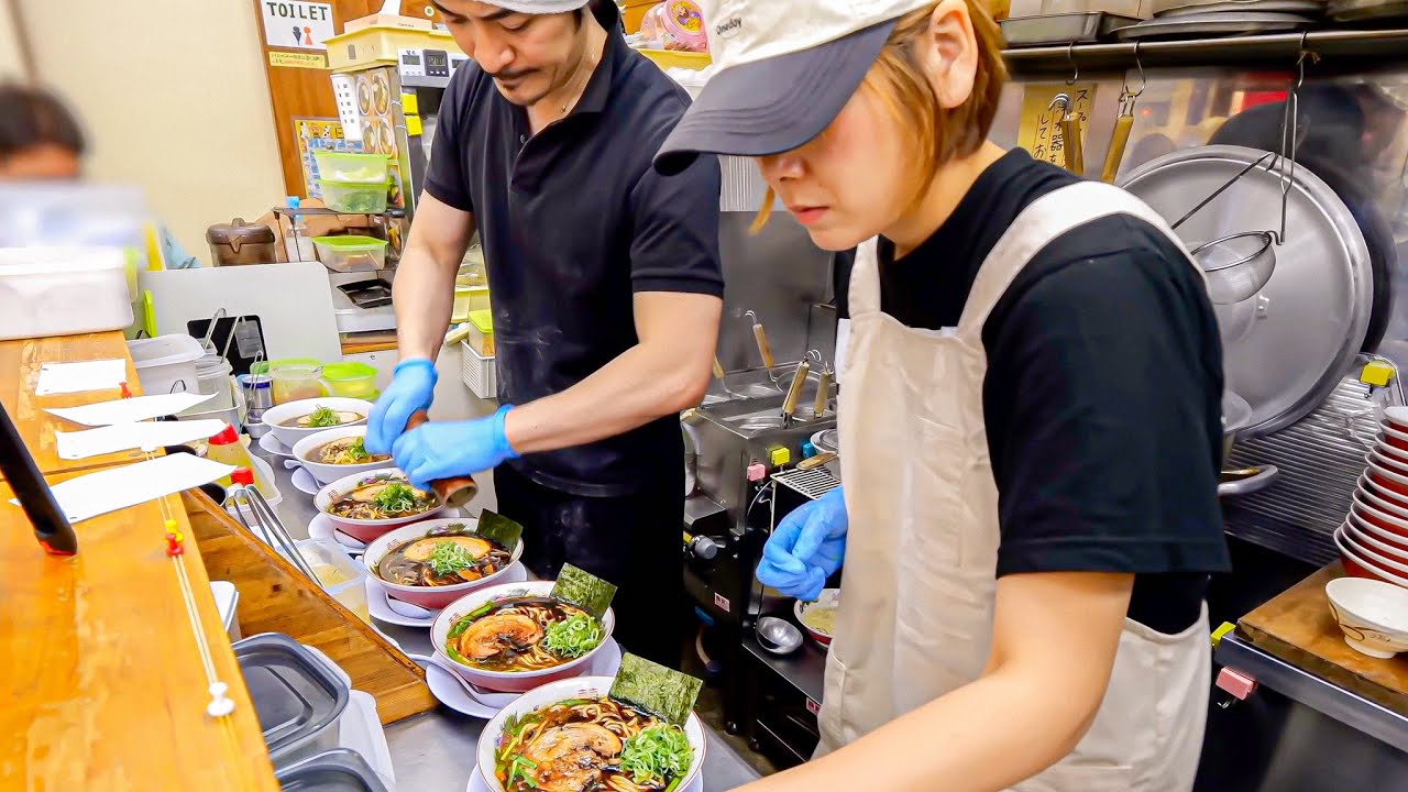 【大阪】１５席で２６０杯を売る鉄人夫婦！大阪日本橋の行列ラーメン屋に密着！