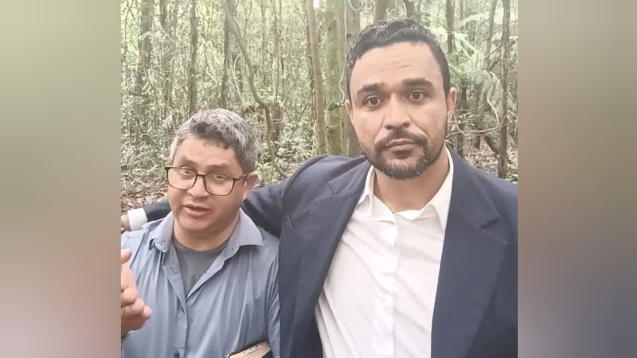 Crentes Enganados Com os Enfeites das Pomba Gira DIRETO DO MONTE .