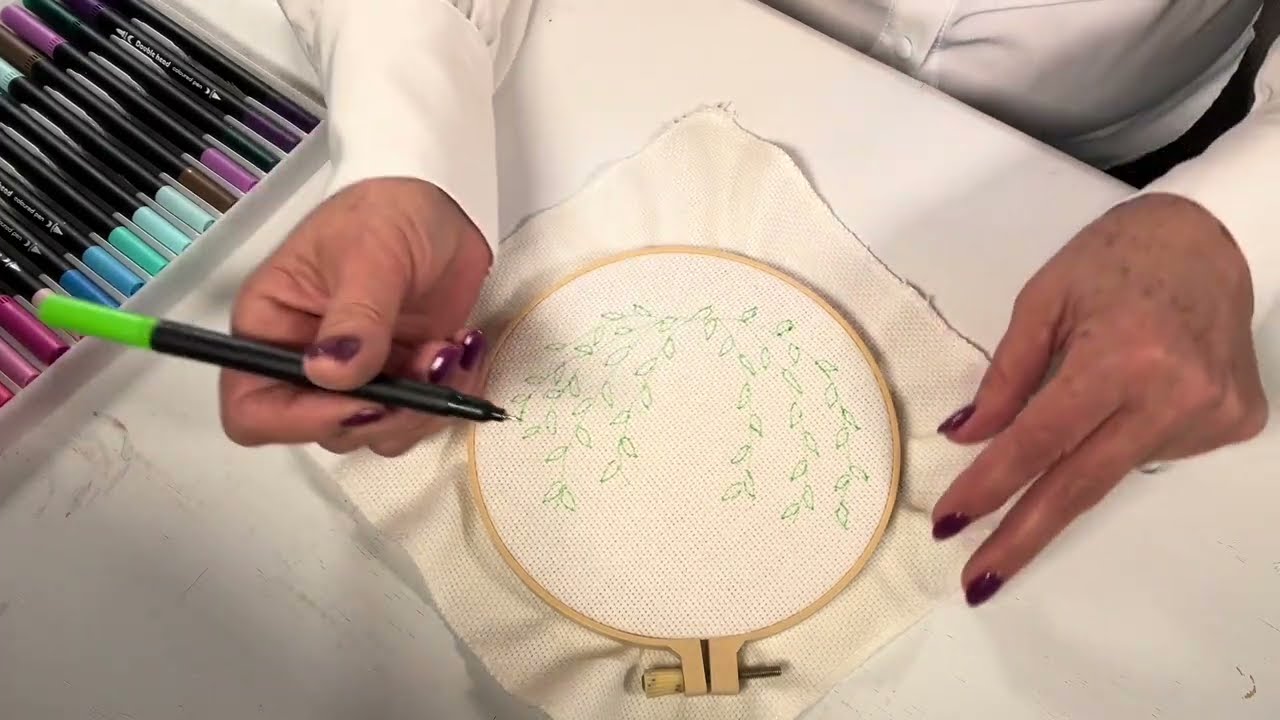 Criando um desenho à mão livre para bordado e decoração