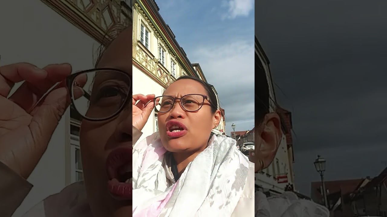 Flexing my new Eye glass 456 Euro