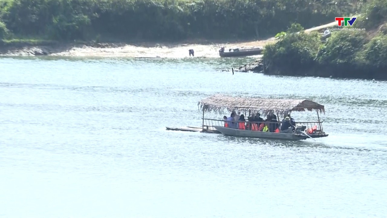 Tăng cường quản lý hoạt động du lịch bằng bè mảng trên sông Chu| NSTH
