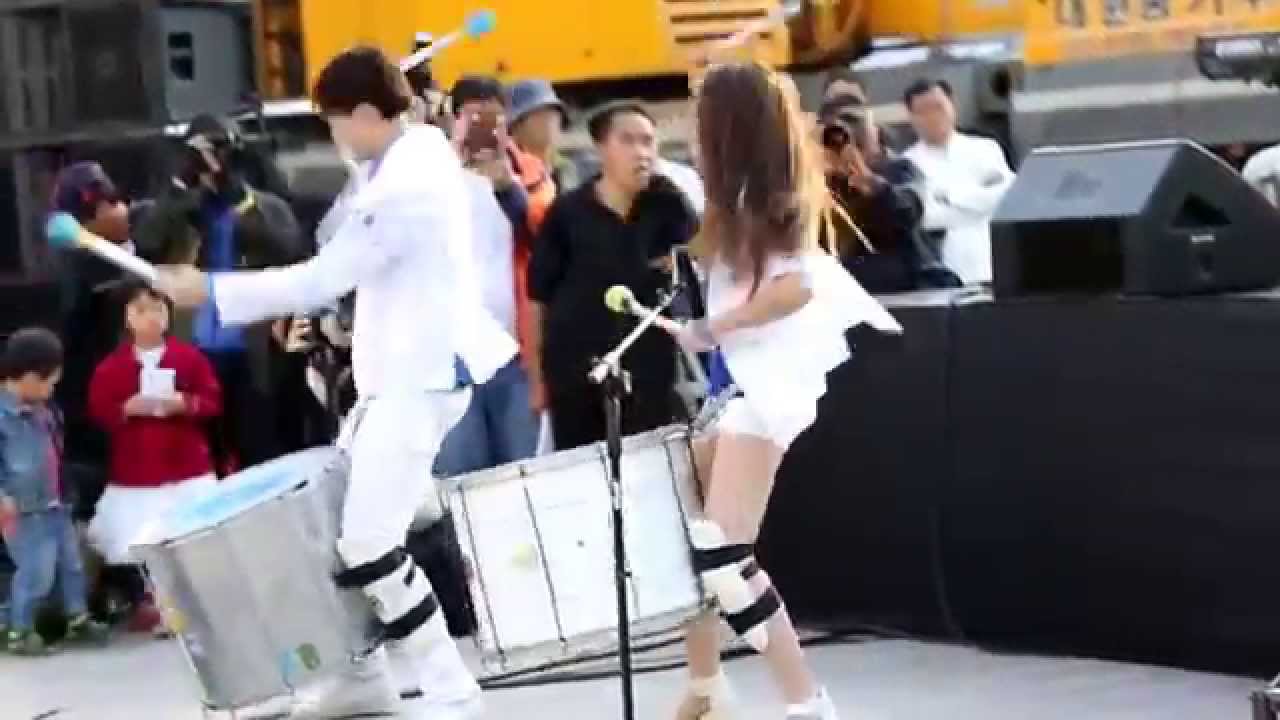 Swing da Cor (cover Daniela Mercury) por Rapercussion. Seul, South Korea