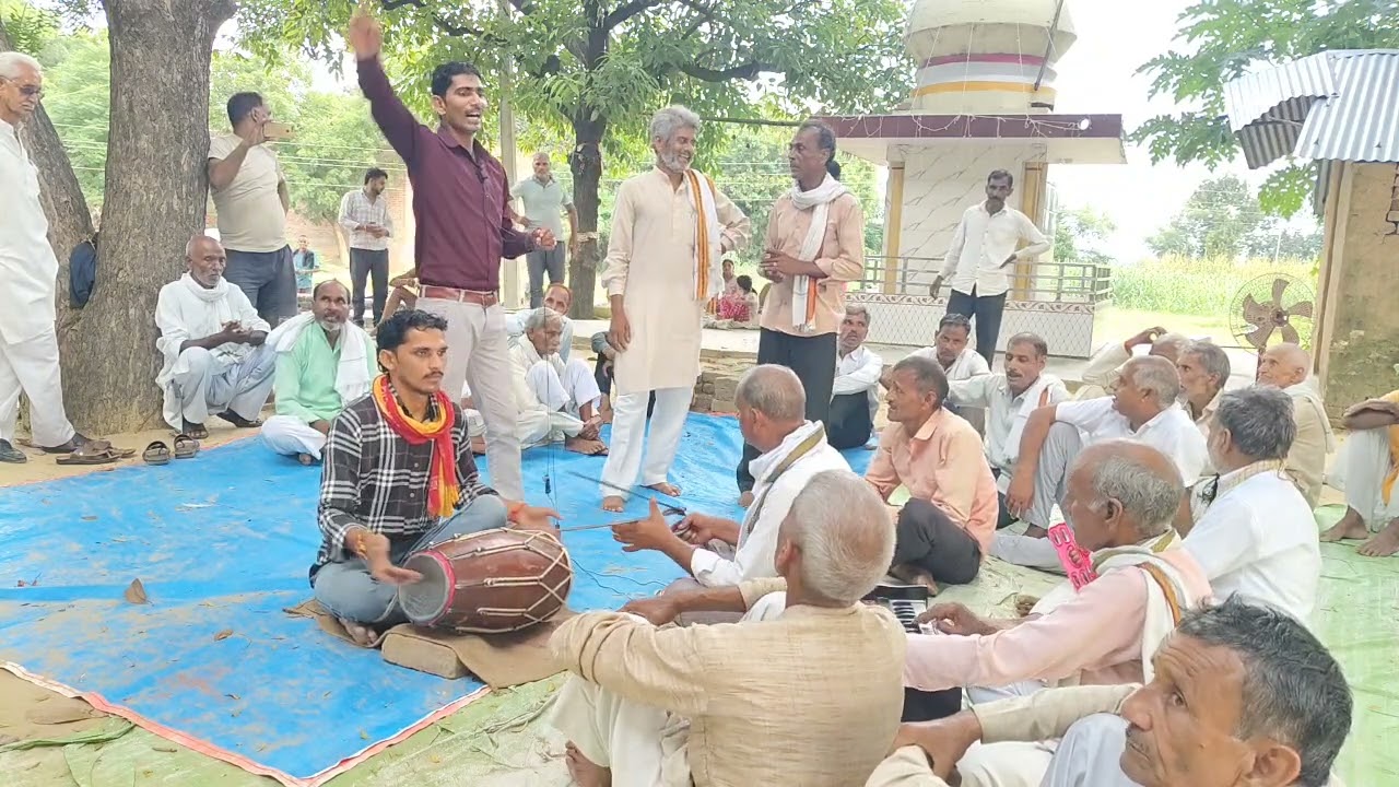 देहाती डांसर अरविंद यादव ने सुनाया सुंदर भजन