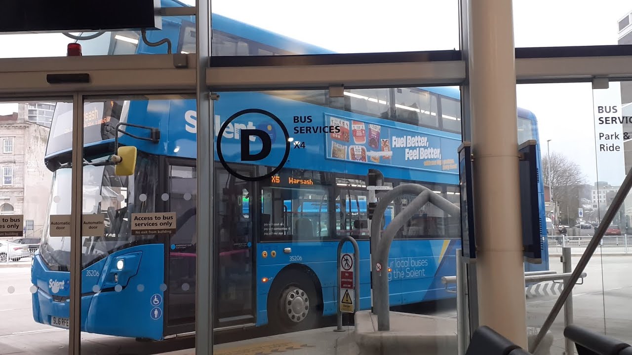 35206 SL16 RFE First solent on route X5 to Portsmouth hard interchange 