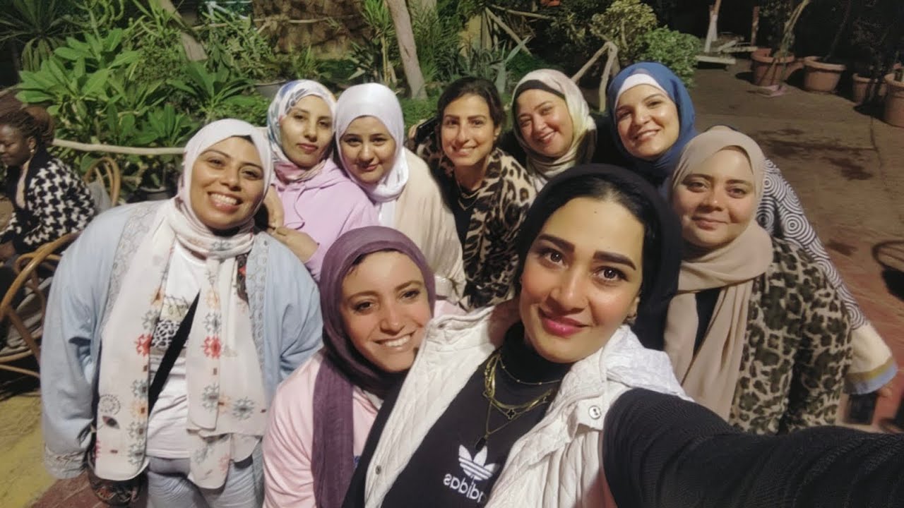 مشتروات للبيت واحلي قاعده مع الصحاب واطعم مبكبه بالسجق هتحبوها💕💕🏡
