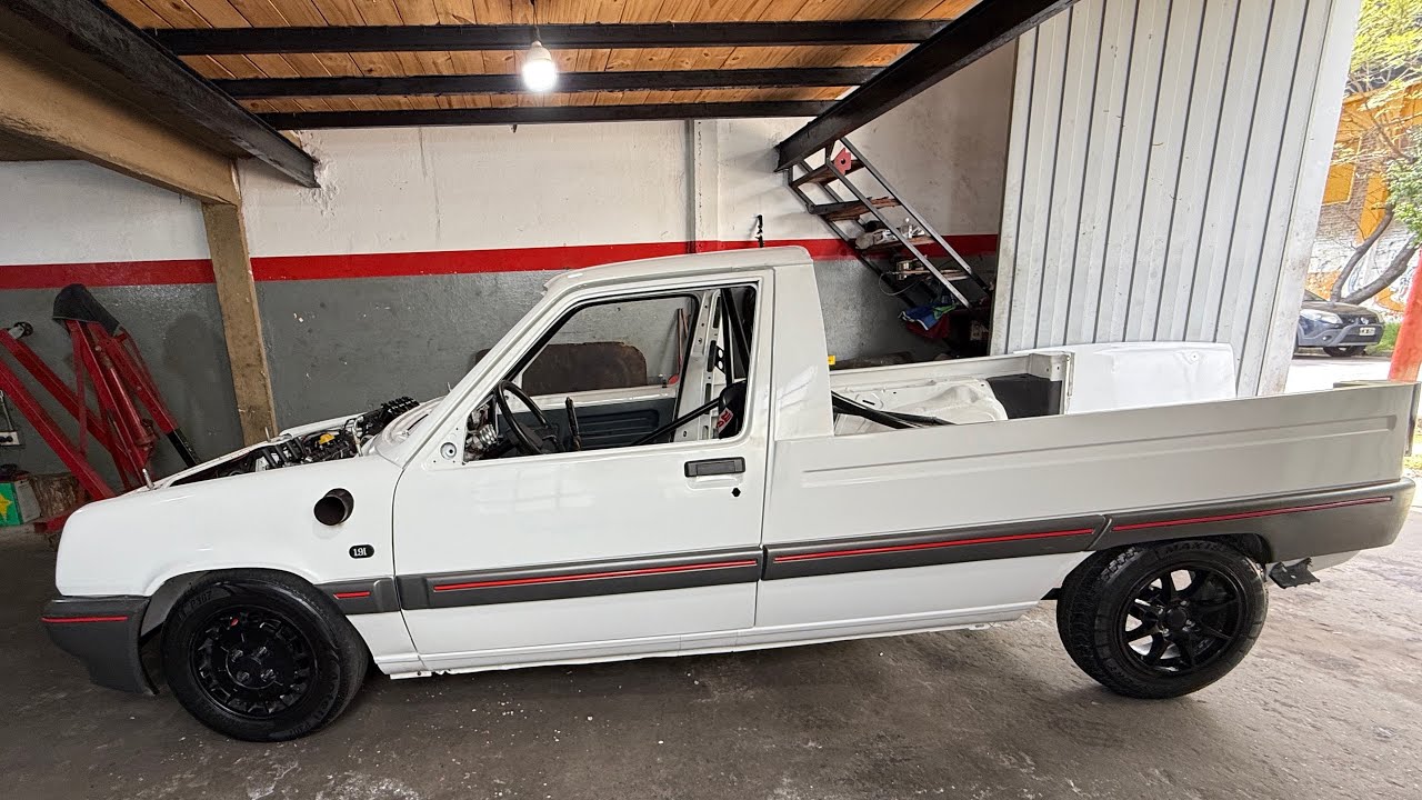 RENAULT EXPRESS CON +200HP! HECHA PICK UP