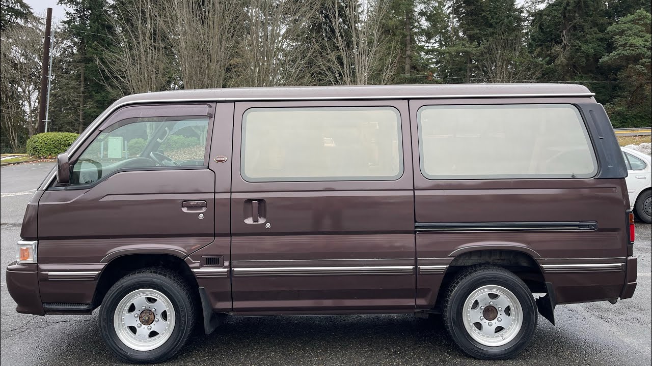 1995 Nissan Caravan (Homy) Van 4WD part time 2.7L diesel turbo intercooler, TD27ETi 8 seats RHD