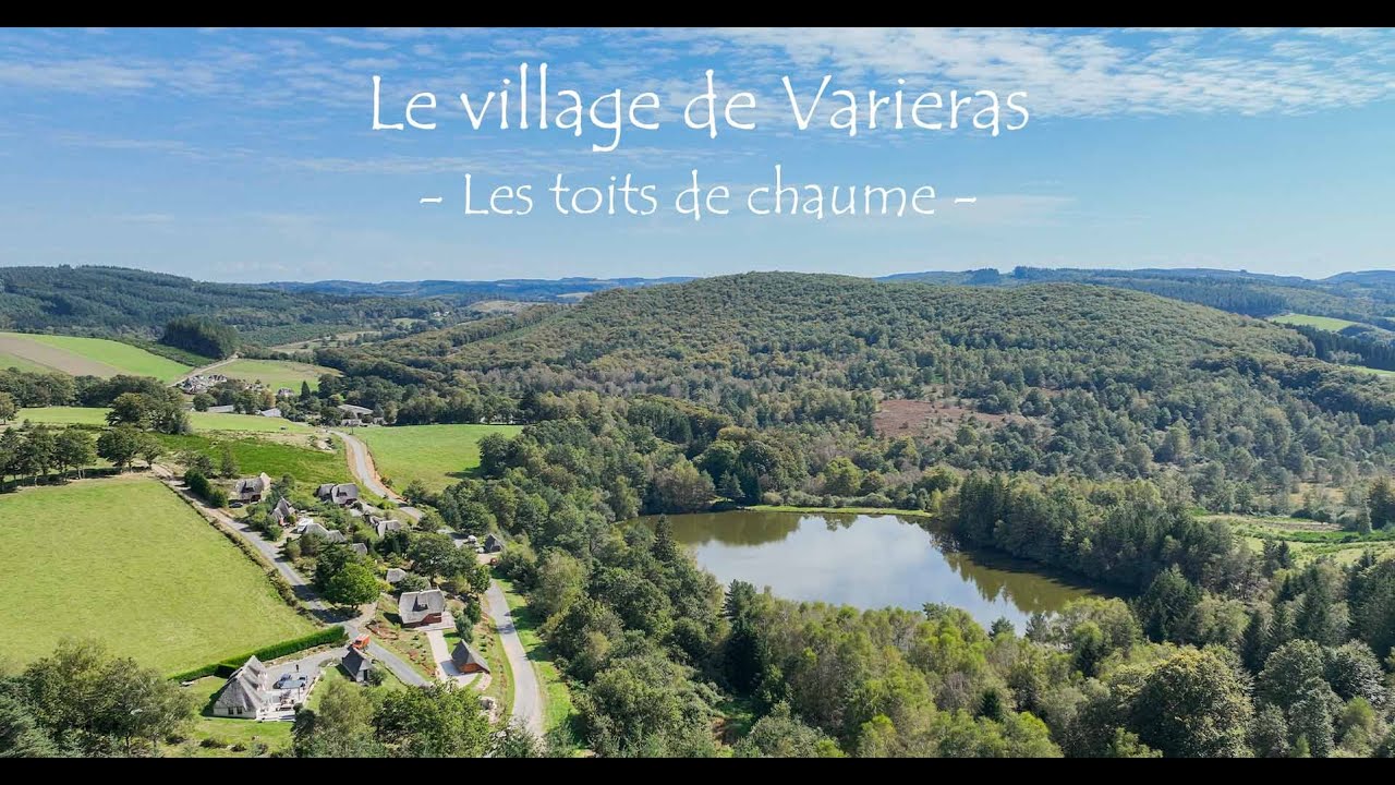 FCP [Drone 4K] - Village de Varieras / Toits de chaumes