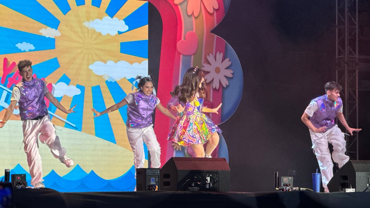 Concierto Lara Campos en Cancún #cancun #poliforumcancun