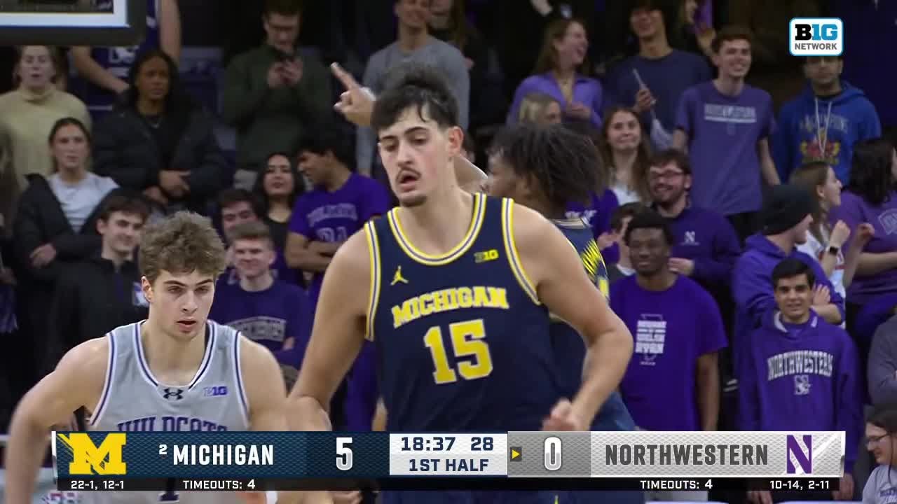 Aday Mara Dunks on Northwestern | Michigan Basketball